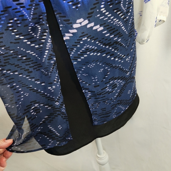 AB Studio White Blue Purple Heart Pattern Button Neck Top Size Medium - Picture 7 of 11